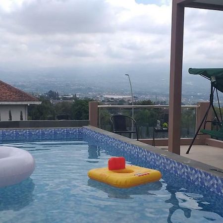 Oemah Arma Rinjani 2 Villa Batu  Kültér fotó