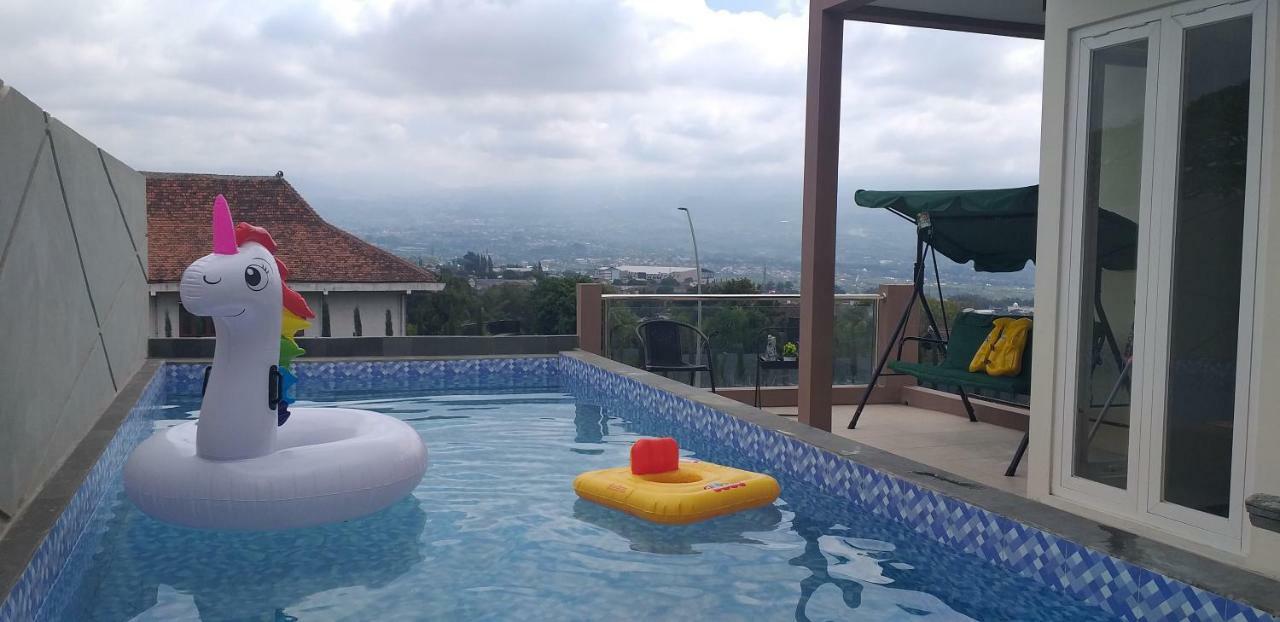 Oemah Arma Rinjani 2 Villa Batu  Kültér fotó