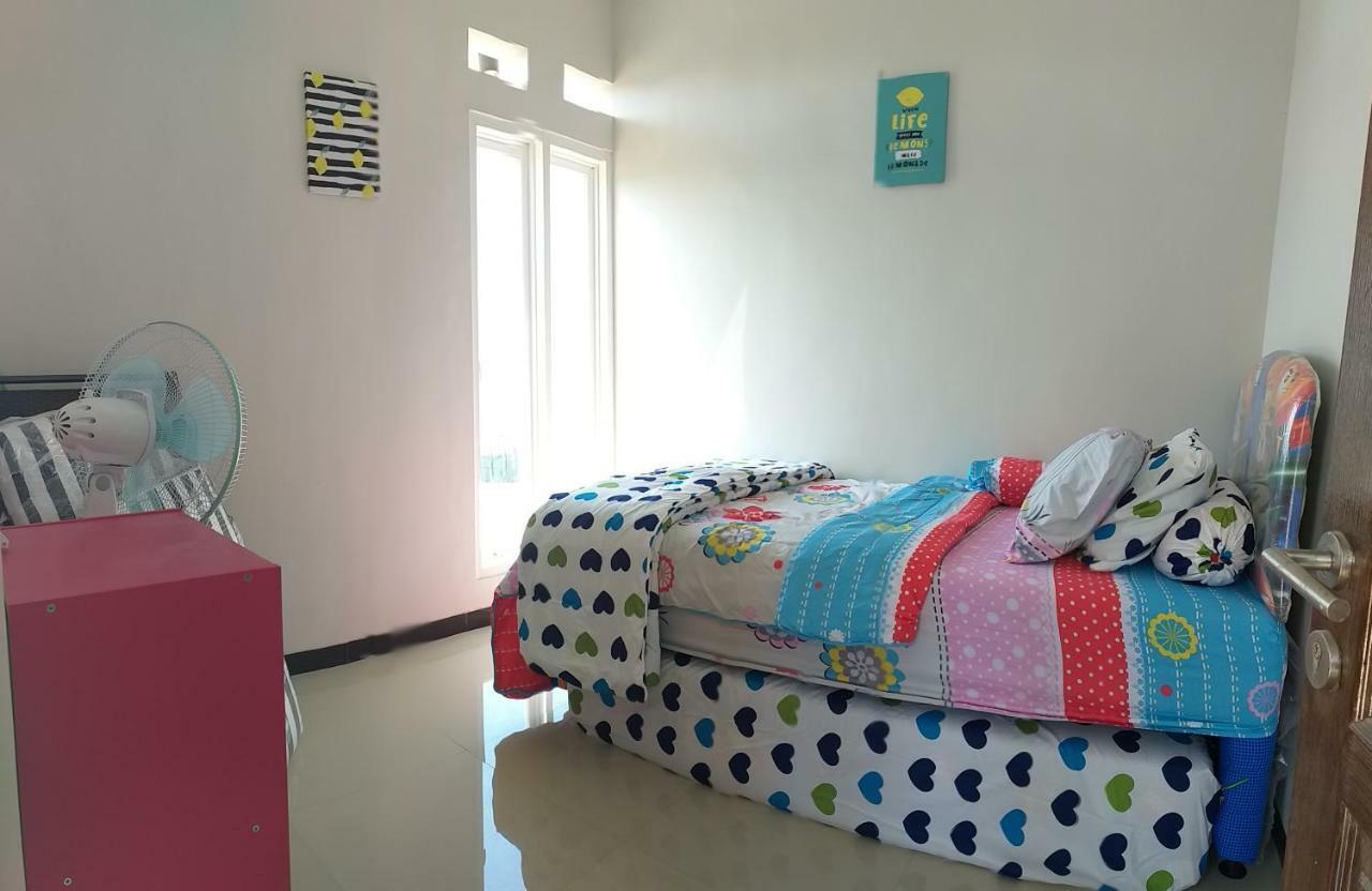 Oemah Arma Rinjani 2 Villa Batu  Kültér fotó
